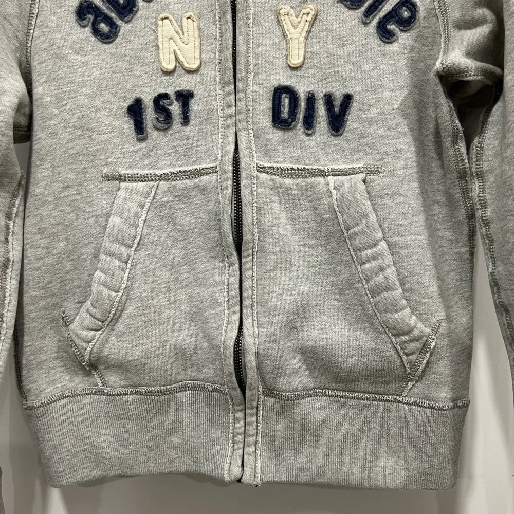 Abercrombie Kids, boy’s distressed zip hoodie - Picture 4 of 8